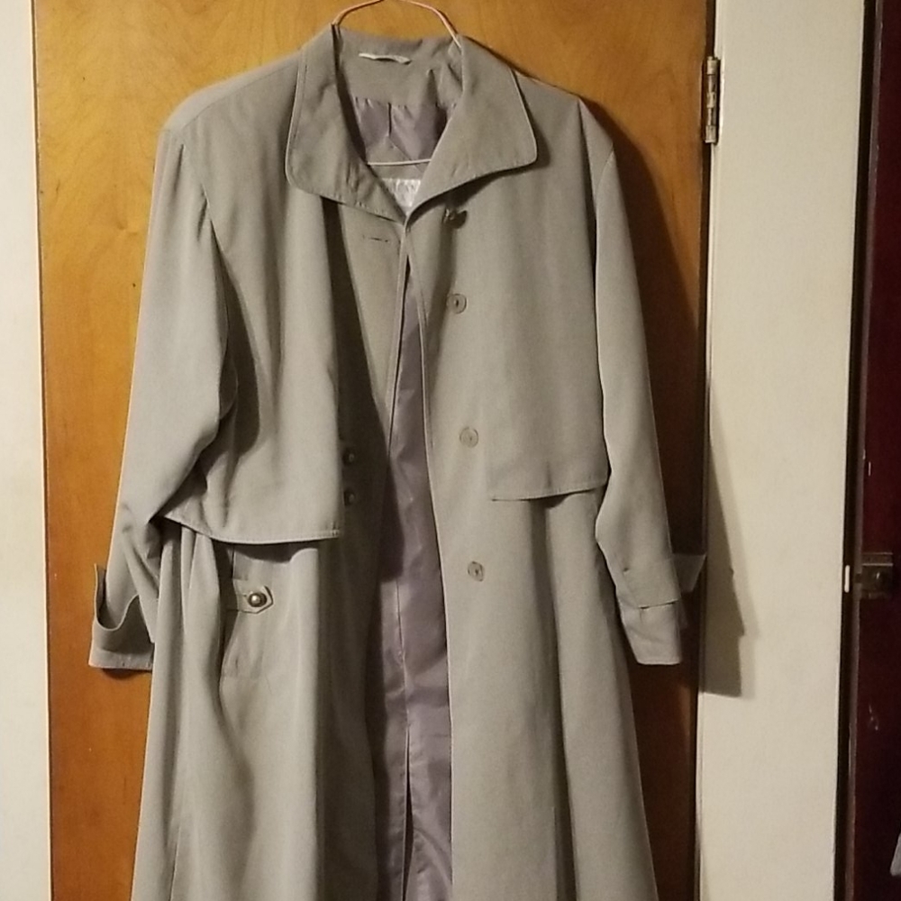 American Bazaar Size 10 Light Grey